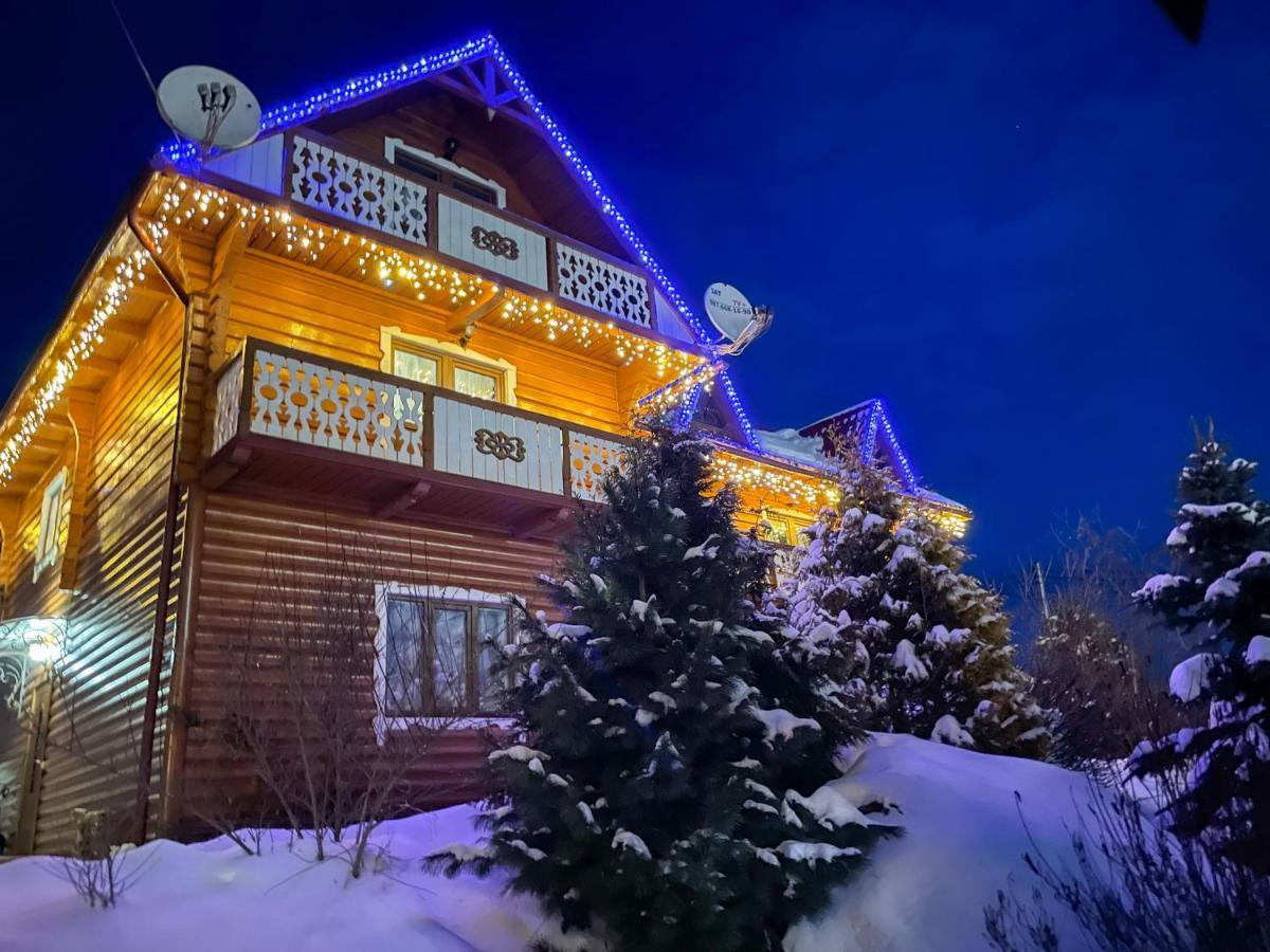 Sadyba U Halyny Sunrise Bukowel Exterior foto