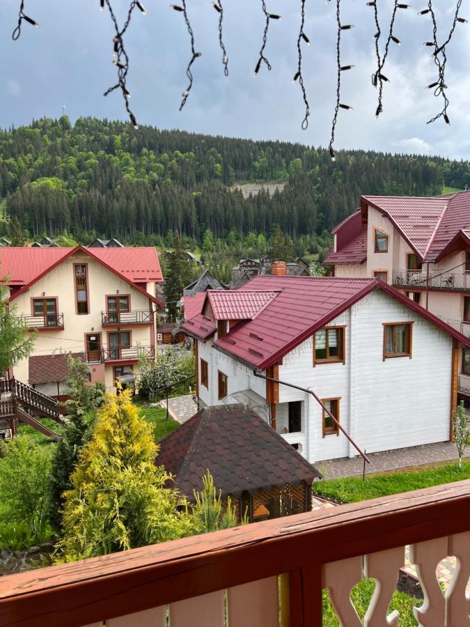 Sadyba U Halyny Sunrise Bukowel Exterior foto