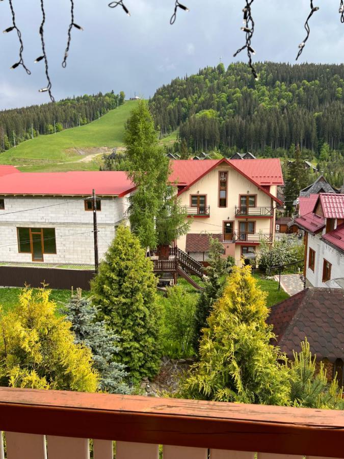 Sadyba U Halyny Sunrise Bukowel Exterior foto