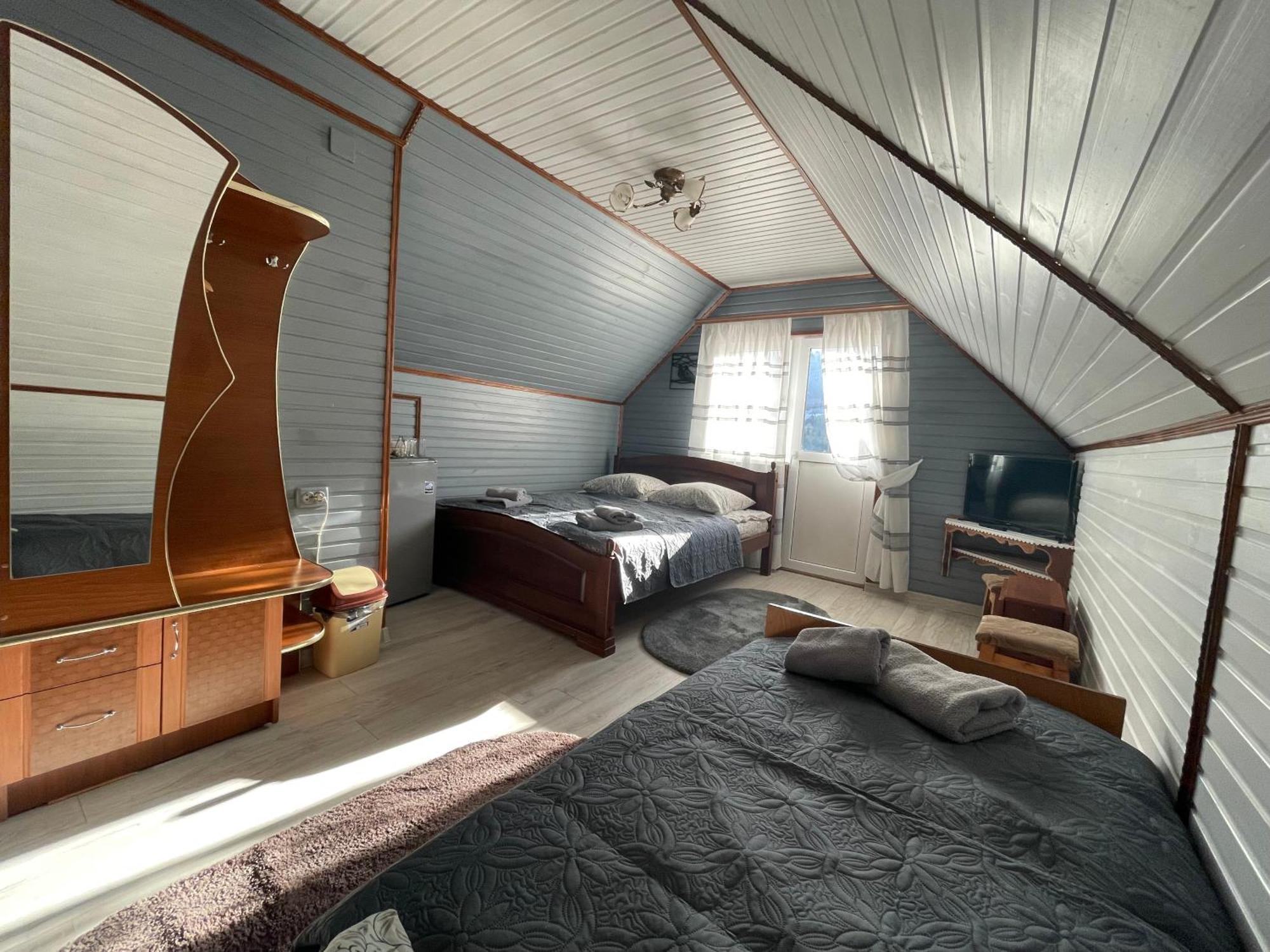 Sadyba U Halyny Sunrise Bukowel Zimmer foto